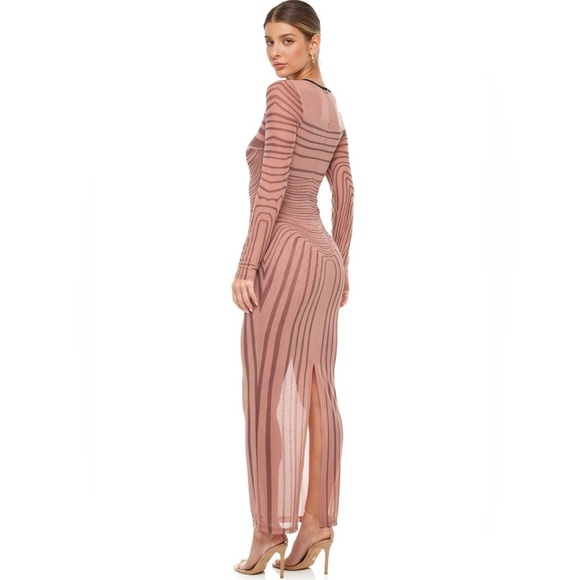 YG COLLECTION KIM MESH DRESS - Picture 2 of 4